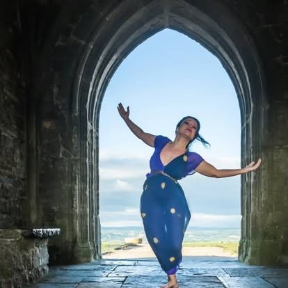Arrival to Glastonbury Tor, 2015 P