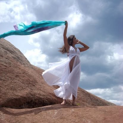 Wind Adoration, Utah, 2003 jpg P